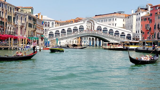 Venise].jpg